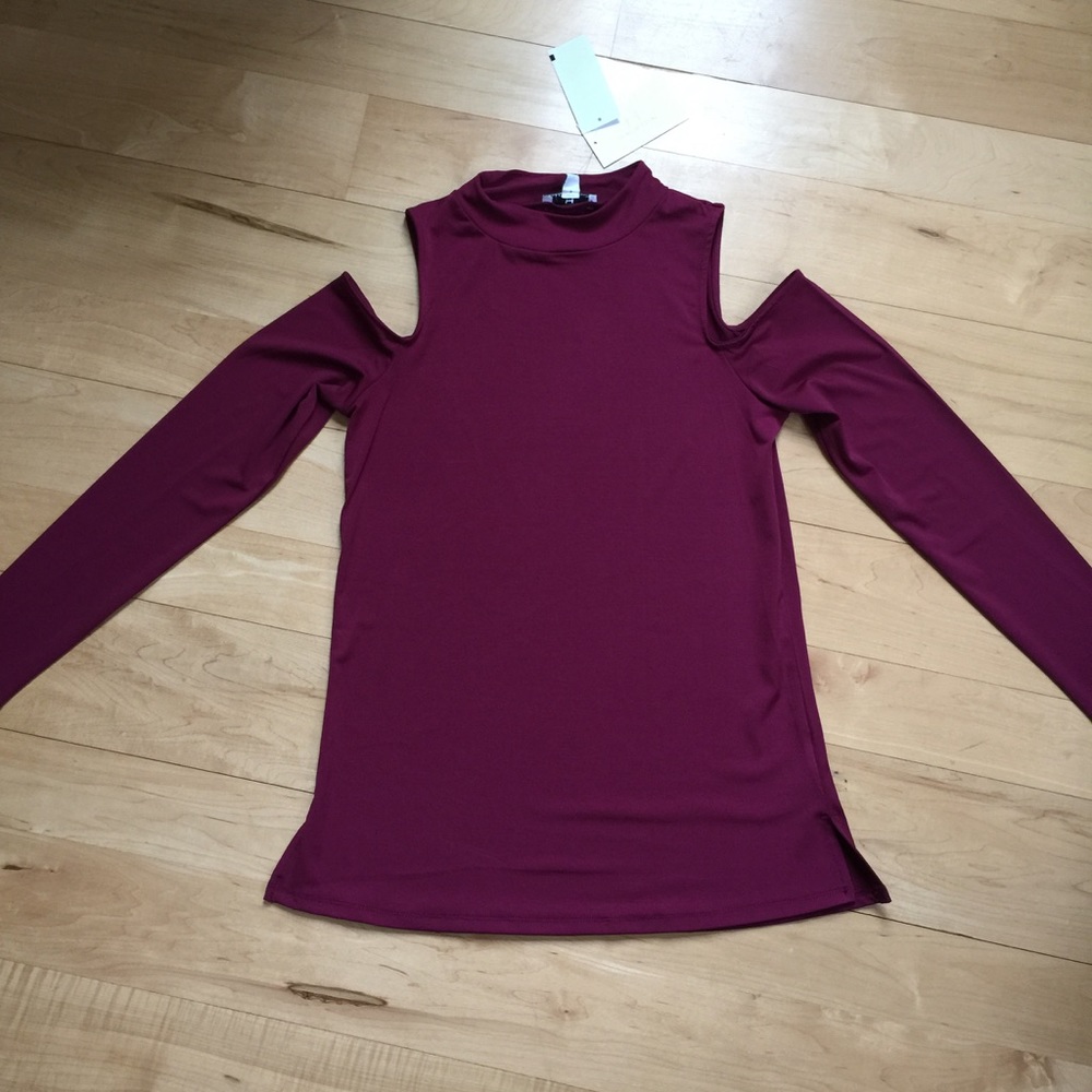 Halston cold shoulder top